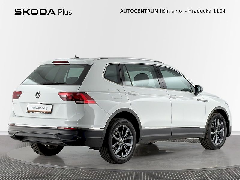 Volkswagen Tiguan Allspace (2022) Life 2.0 TDI 110kW - fotka 2 z 33