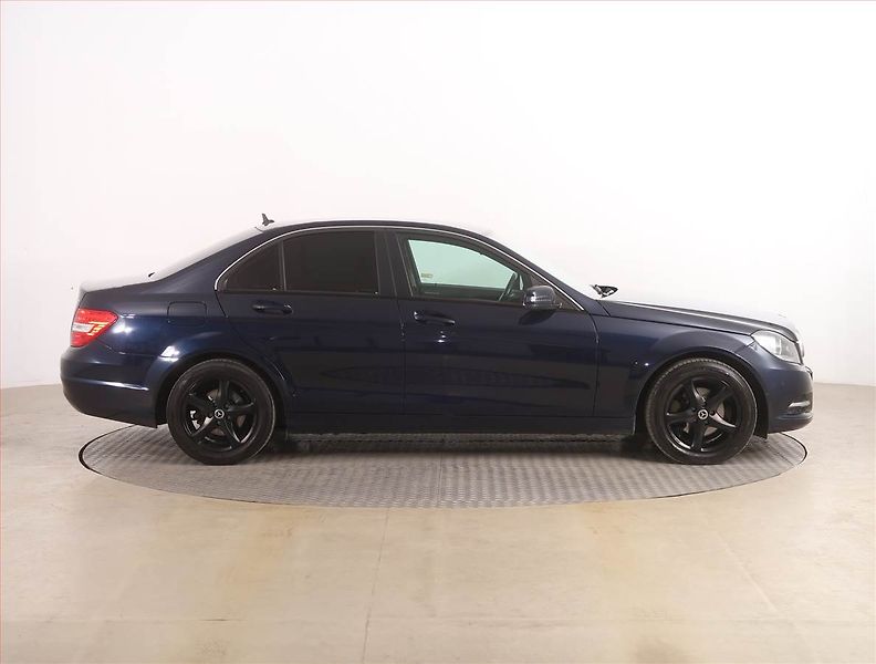Mercedes-Benz Třídy C (2014) Avantgarde C 200 CDI, Automat - fotka 6 z 18