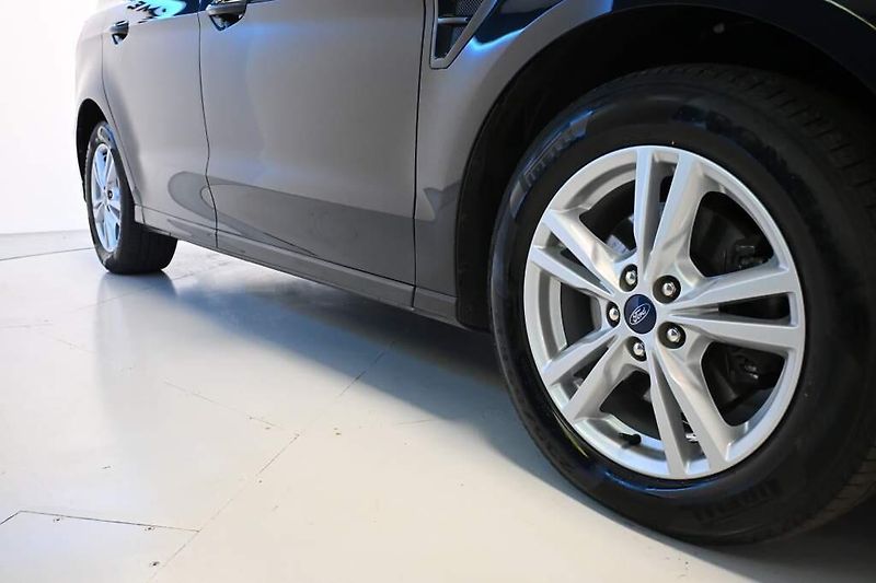 Ford S-MAX (2021) 2.0 LED Kamera Tažné 8Kol 8AT - fotka 31 z 33