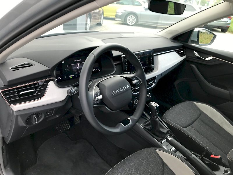 Škoda Scala (2025) SELEC TSI 110/1.5 A7F - fotka 15 z 25