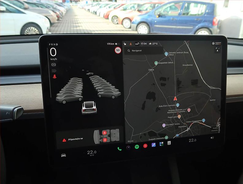 Tesla Model Y (2021) Long Range AWD 75kWh, SoH 92% - fotka 26 z 30