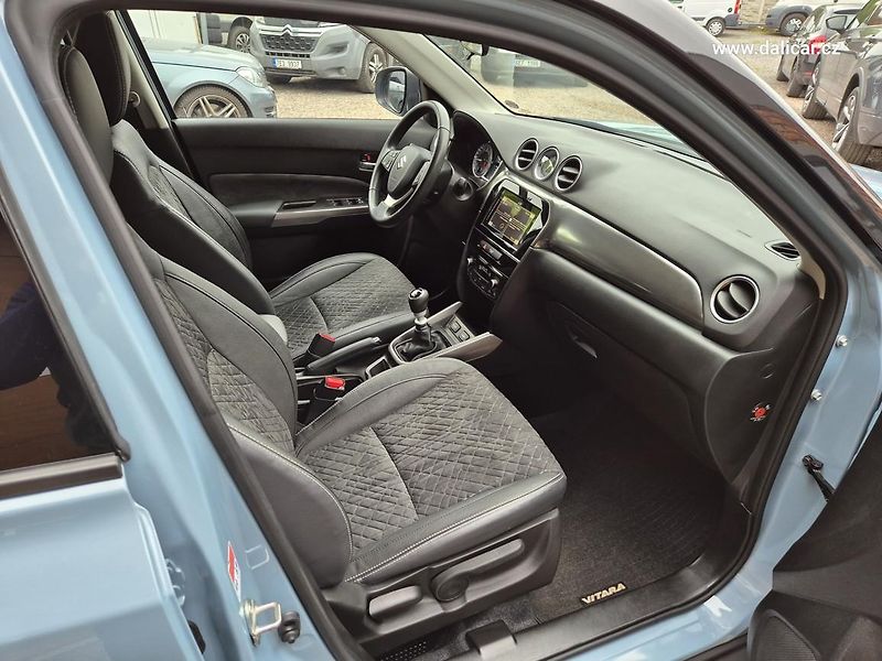 Suzuki Vitara (2021) 1.4i 95KW COMFORT Navi LED ACC - fotka 35 z 52