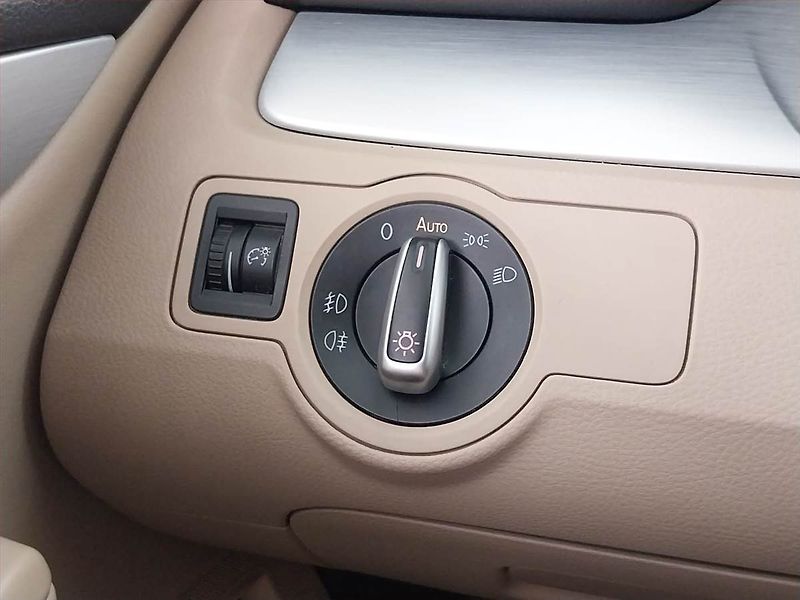 Volkswagen CC (2012) Highline 2.0 TDI, Automat - fotka 18 z 22