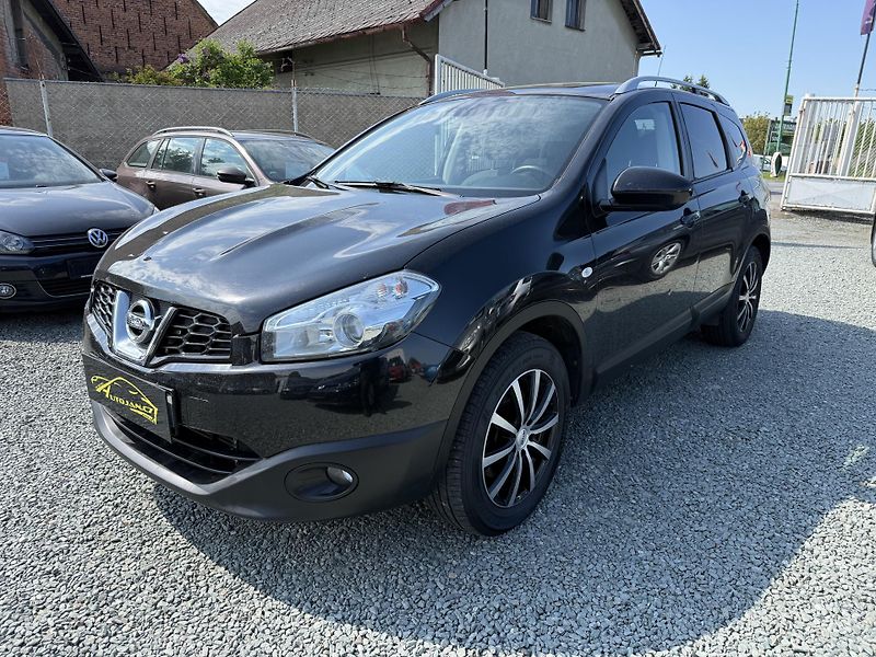 Nissan Qashqai 1.6 DCI 4x4 7 MÍST - fotka 3 z 13