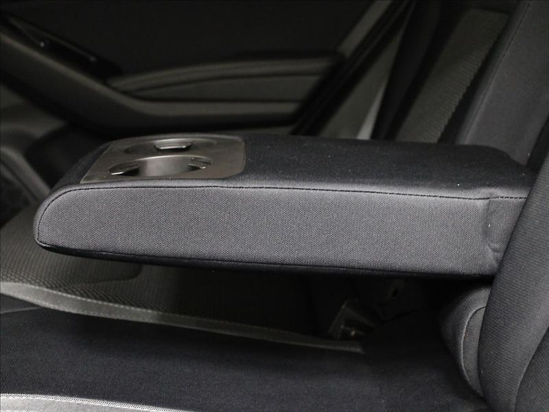 Subaru Impreza 1,6 AWD Automat Exclusive - fotka 32 z 35