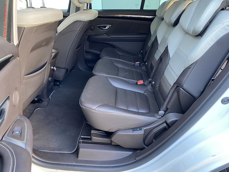 Renault Espace (2019) 2.0dCi, ČR, Initiale Paris - fotka 10 z 20