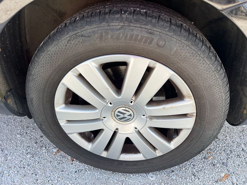 Volkswagen Passat 1.4 TSi - fotka 15 z 15