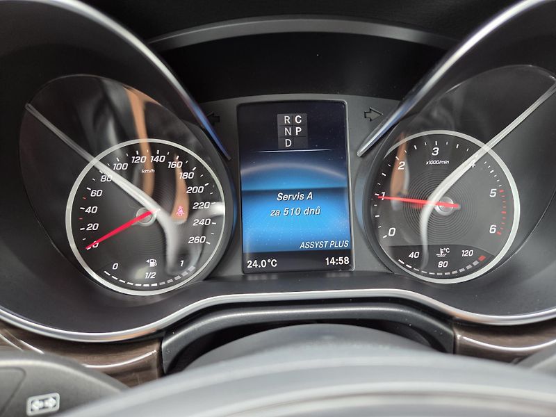 Mercedes-Benz Třídy V (2023) 300d 4M AVG AMG TOPvýbava 1m - fotka 26 z 49