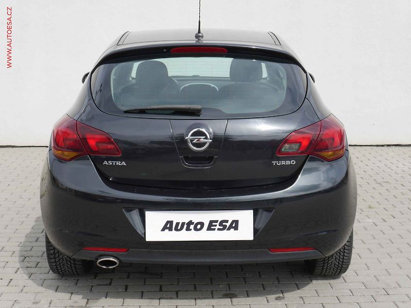 Opel Astra (2013) 1.4T, ČR, Klima - fotka 5 z 19