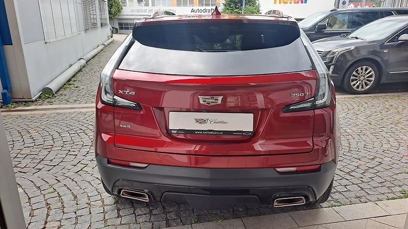 Cadillac XT4 SPORT  AWD 350T - fotka 5 z 18