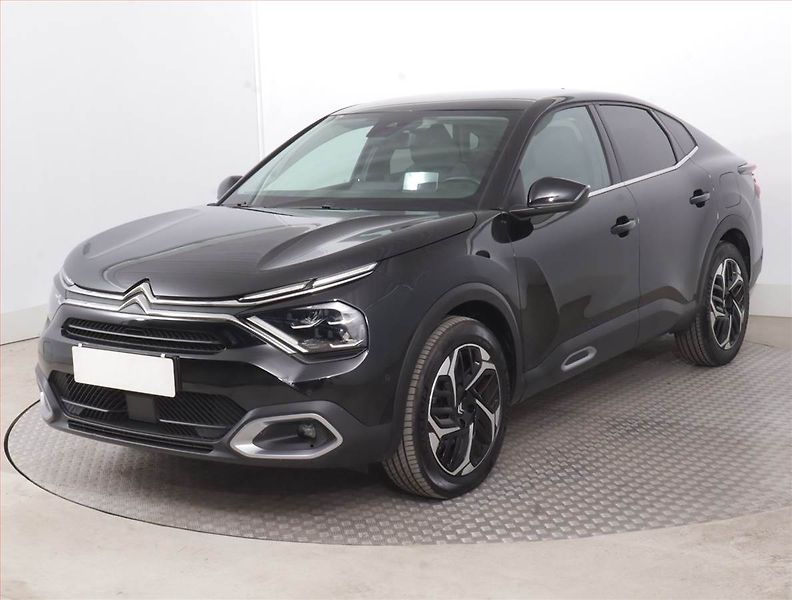 Citroën C4 X (2023) 1.2 PureTech, Automat, ČR - fotka 2 z 16