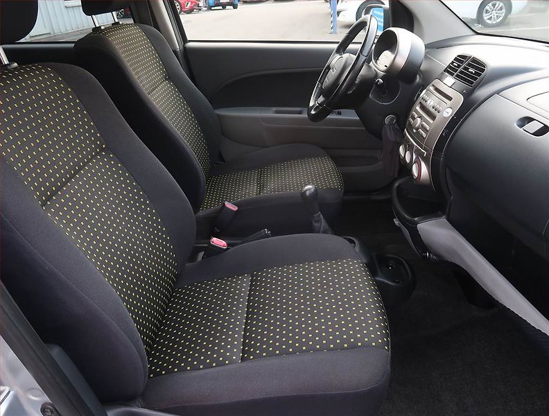 Daihatsu Sirion (2008) 1.3, 4X4, nová STK, Tažné - fotka 9 z 16
