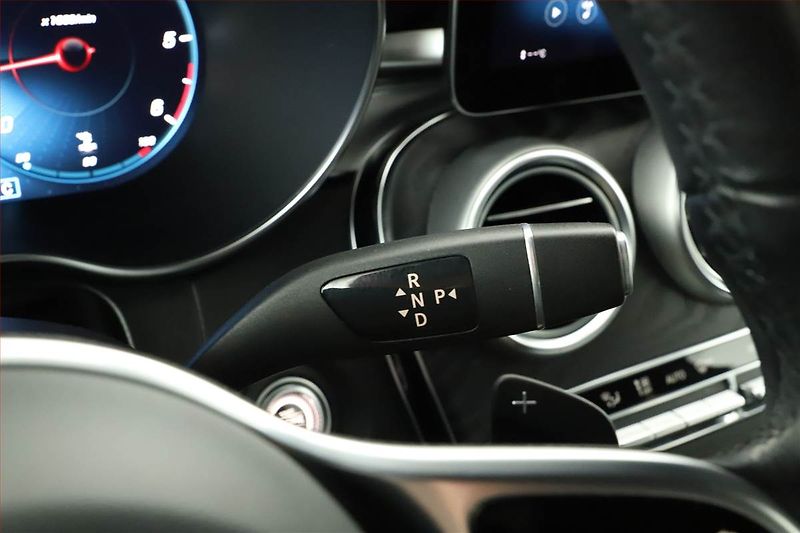 Mercedes-Benz GLC (2021) 220 d 4MATIC - fotka 11 z 17