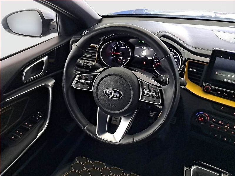 Kia XCeed (2019) 1.4 T-GDI, ČR,1.maj - fotka 16 z 19