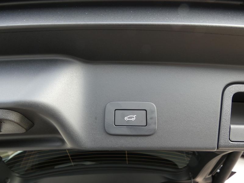 Land Rover Range Rover Evoque (2026) S D165 AWD automat    - fotka 38 z 40