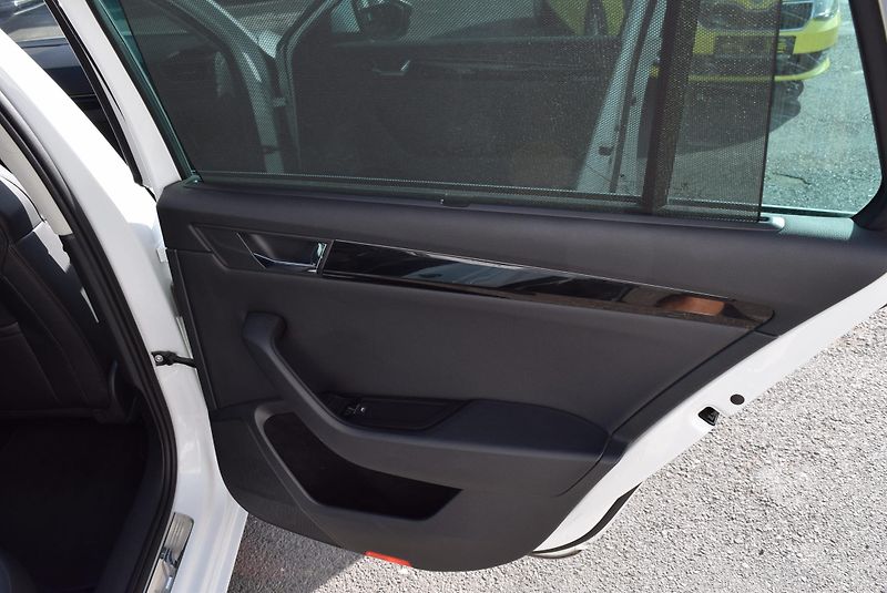 Škoda Superb (2019) 2.0TDI 110kw 4x4 L&K DSG TAŽNÉ - fotka 50 z 50