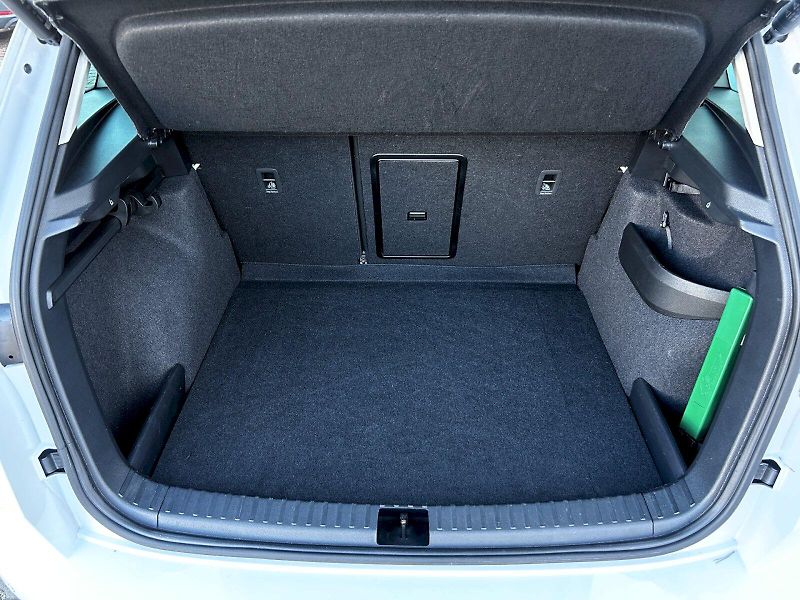 Škoda Karoq (2024) 2.0 TDI 110kW 4x4 DSG Top Sele - fotka 30 z 35