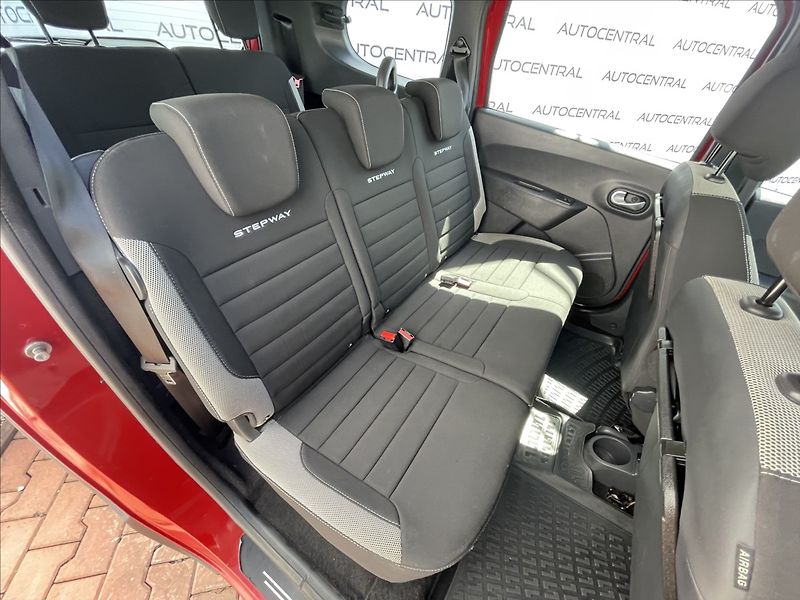 Dacia Lodgy 1,3 TCe,96kW,STEPWAY,serv.kn., - fotka 21 z 25