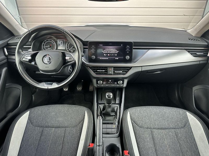 Škoda Kamiq (2023) 1.0 TSI Style - fotka 5 z 28