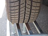 BMW Řada 5 (2018) 520d xDrive, HeadUp, Key - náhled 9