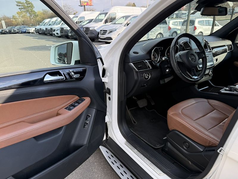 Mercedes-Benz GLE (2017) 350 d 4MATIC SUV - fotka 26 z 48