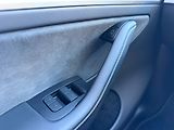 Tesla Model Y Long Range AWD - náhled 33
