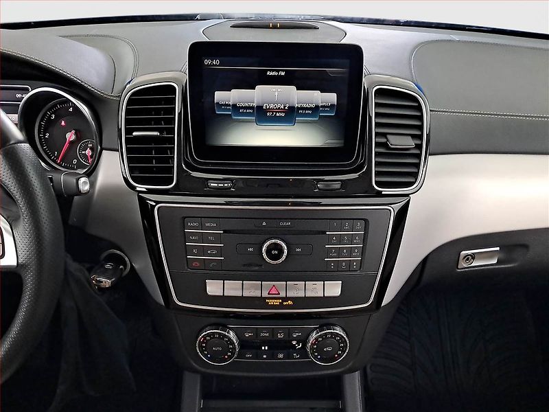 Mercedes-Benz GLE (2016) 350 d - fotka 12 z 20