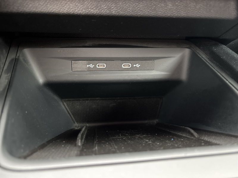 Cupra Formentor (2024) 1.5 TSI DSG - fotka 21 z 29