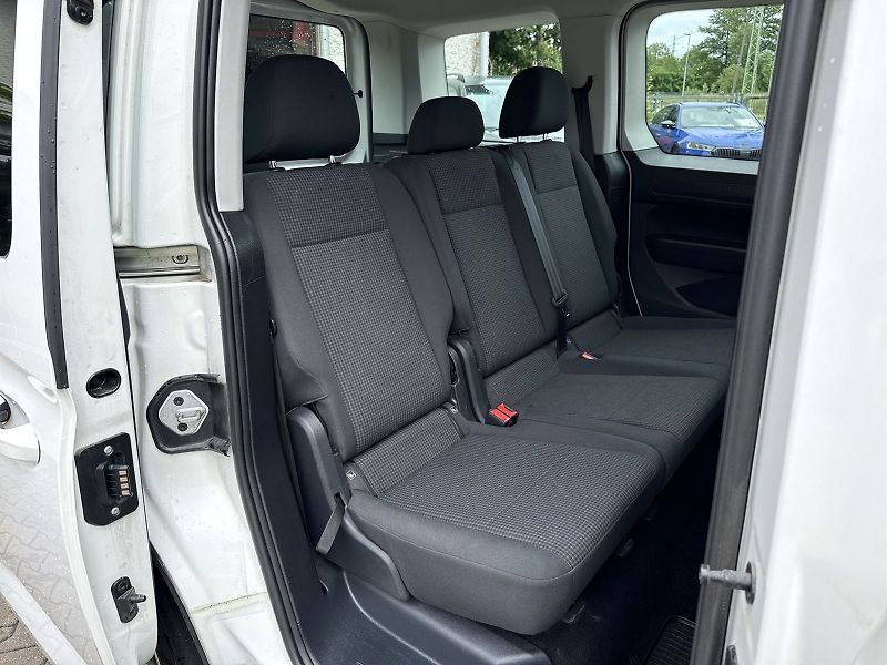 Volkswagen Caddy (2022) 1.5 TSI - fotka 11 z 26