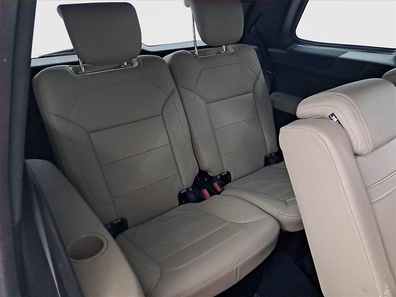 Mercedes-Benz GL (2015) 350 BlueTEC - fotka 30 z 30