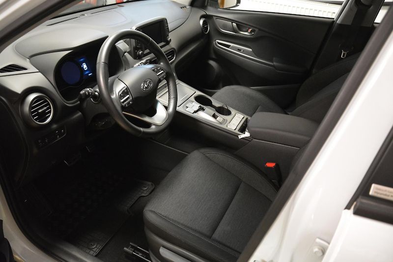 Hyundai Kona (2020) EV ELEKTRIC 100Kw 1 MAJITEL KA - fotka 16 z 53