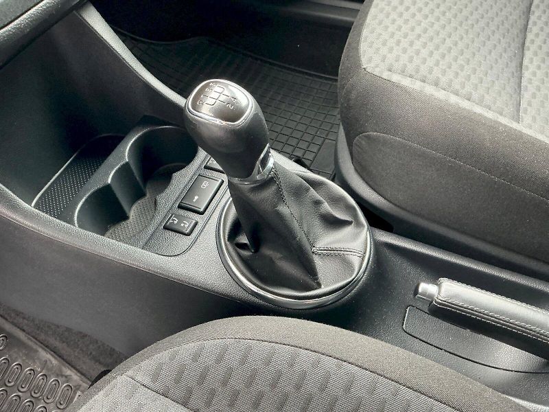 Škoda Roomster (2015) 1.2 TSI Style - fotka 21 z 23