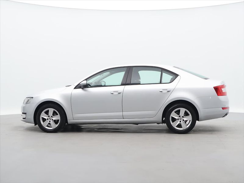 Škoda Octavia 1,6 TDI 81kW Ambition CZ - fotka 3 z 23