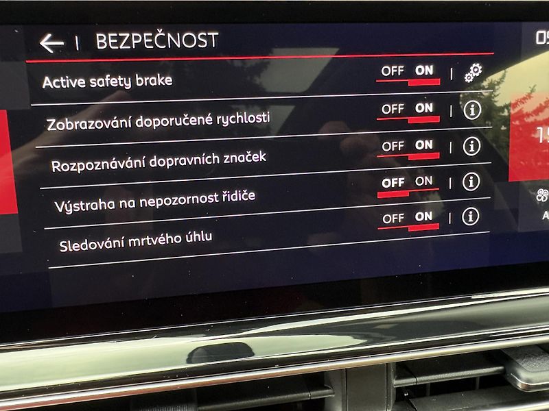 Citroën C5 Aircross (2024) 1.2 PT 100kW  MAX.MOŽNÁ VÝBAVA - fotka 34 z 37