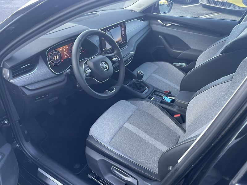 Škoda Octavia 1.5TSi Top Selection - fotka 8 z 26