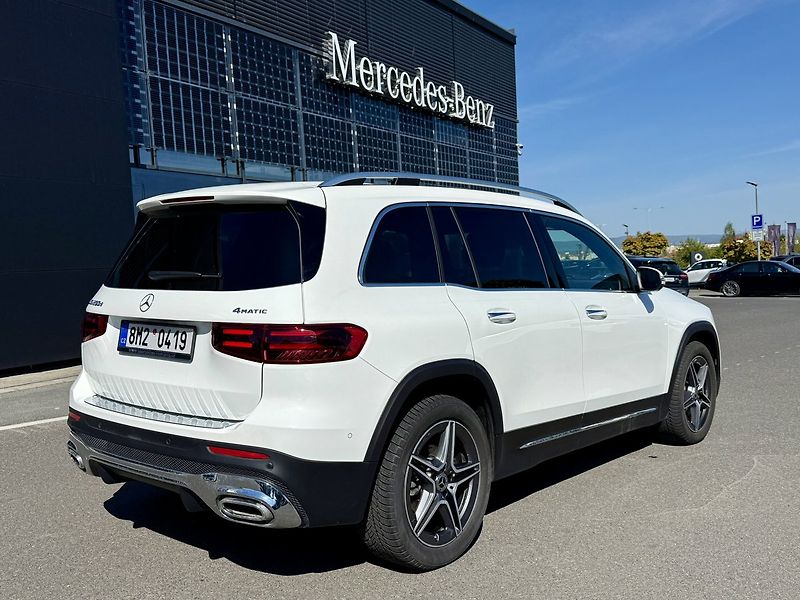 Mercedes-Benz GLB (2025) 200 d 4MATIC - fotka 8 z 45