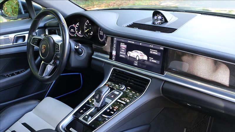 Porsche Panamera 2,9 343KW, DPH, ČR,4 E-HYBRID - fotka 61 z 77