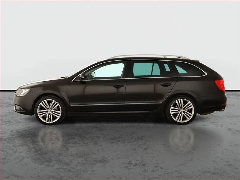 Škoda Superb (2014) Elegance 2.0 TDI, Automat - fotka 3 z 16