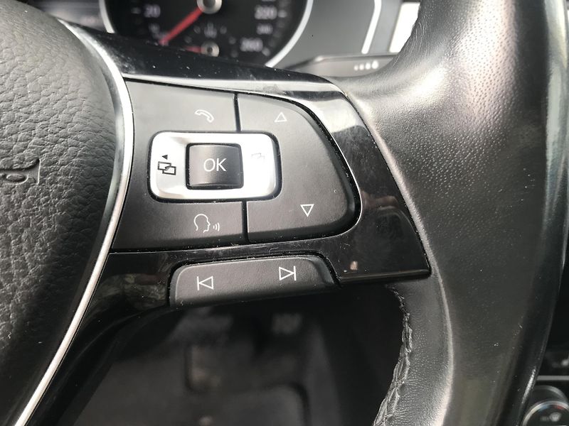 Volkswagen Passat 2.0 TDI 110 ,DSG,ČR.DPH.. - fotka 16 z 21
