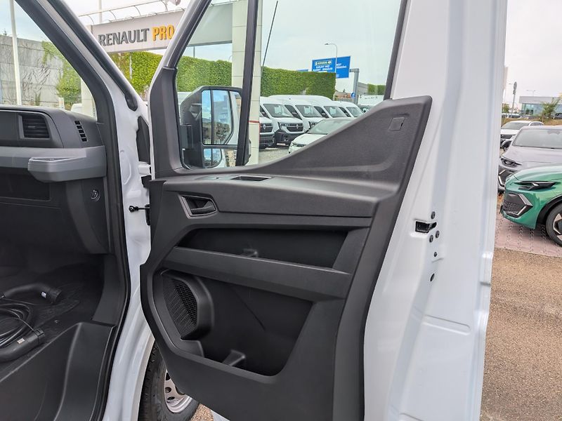 Renault Master (2026) MASTER VAN E-TECH - fotka 12 z 21