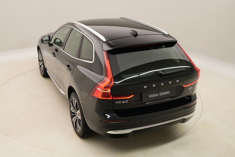 Volvo XC60 B4 AWD BRIGHT PLUS AUT - fotka 18 z 58
