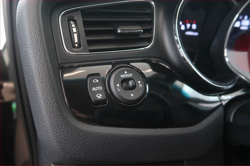 Kia Ceed (2014) 1.6 GDI, Automat, Serv.kniha - fotka 19 z 19