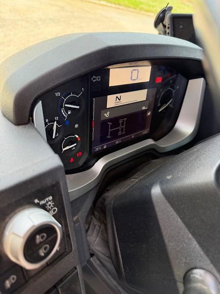 Renault (2019) C 6x2 valník + HR EURO 6 - fotka 19 z 20
