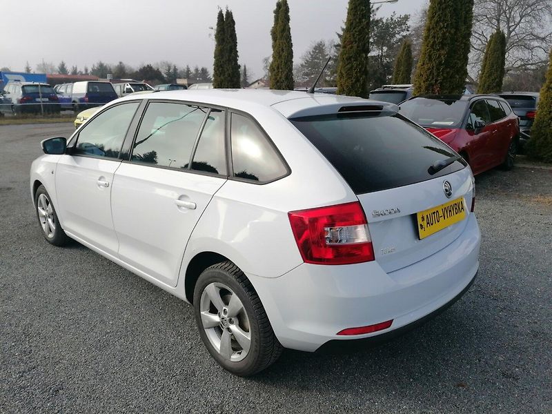 Škoda Rapid (2014) REZERVACE! 1.2 TSi - fotka 4 z 15