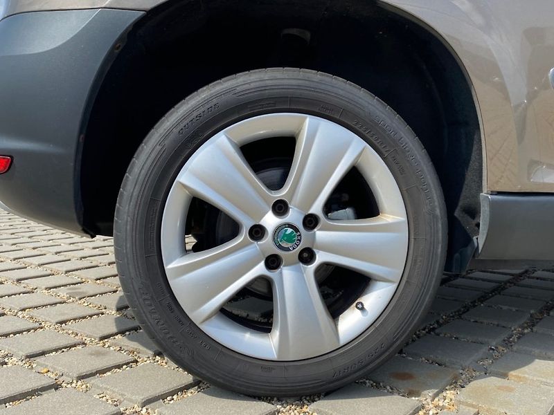 Škoda Yeti (2012) 2,0 (103kW) NM 4X4   Man - fotka 13 z 25