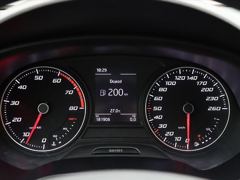 Seat Leon 1,4 TSI 92kW Style CZ - fotka 18 z 33