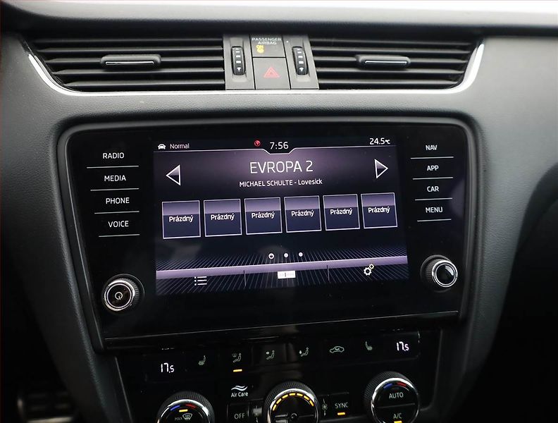 Škoda Octavia (2018) Scout 1.8 TSI, 4X4, Automat - fotka 11 z 20