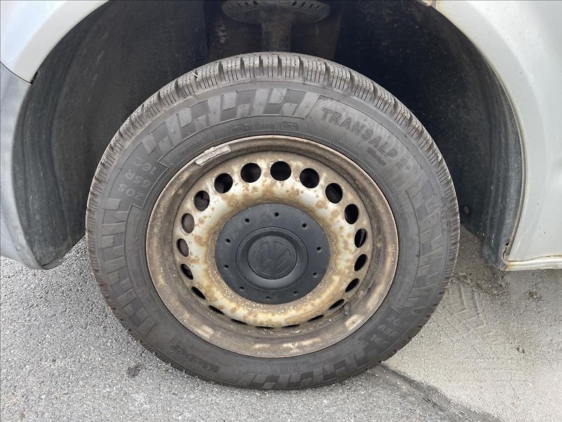 Volkswagen Transporter T5*1,9 TDI*3 místný*tažné*zahr - fotka 22 z 24