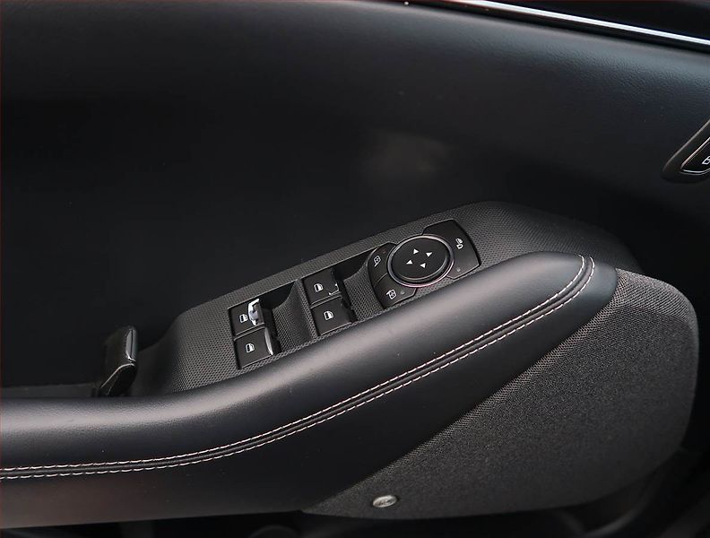 Ford Mustang Mach-E (2022) Extended Range RWD, SoH 93% - fotka 29 z 31