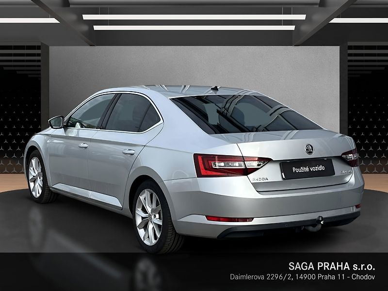 Škoda Superb 2.0 TDI Style - fotka 7 z 18